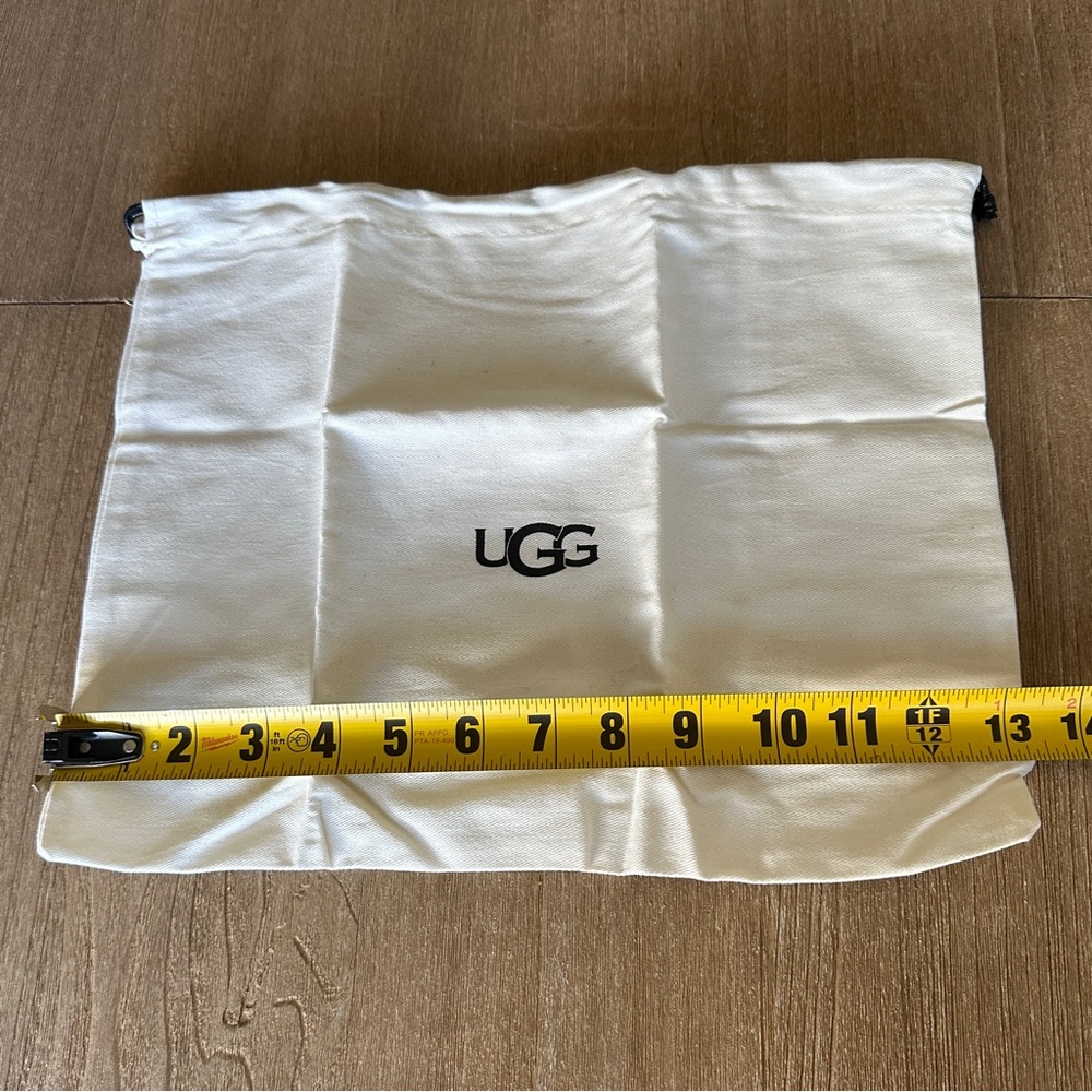UGG Dust Bag - Picture 6 of 8